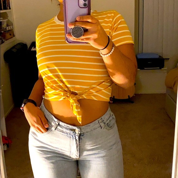 Knotted striped shirt - Picture 4 of 5